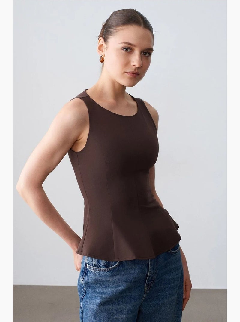 Top de alças em crepe com peplum dilvin Castanho-chocolate - Kiabi