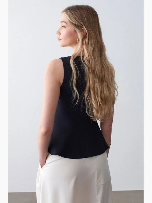 Top de alças em crepe com peplum dilvin - Kiabi Top de alças em crepe com peplum dilvin - Kiabi