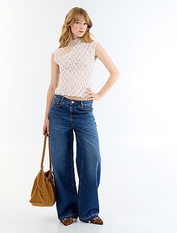 Top de alças em renda