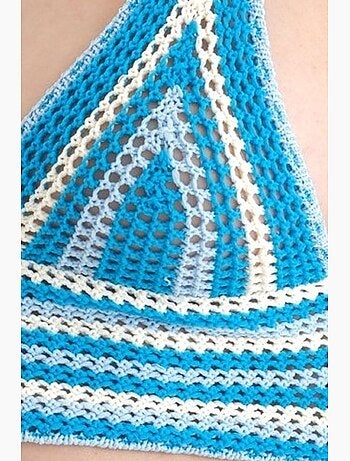 Top de alças riscas em malha crochet decote em v curto hiccup