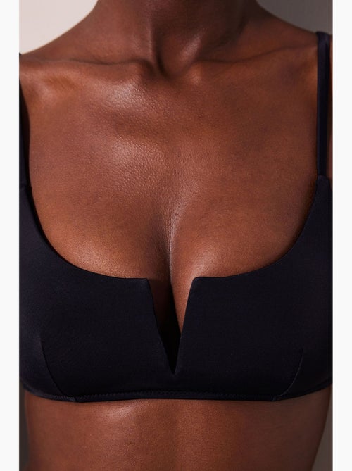Top de biquíni basic feminino penti - Kiabi Top de biquíni basic feminino penti - Kiabi