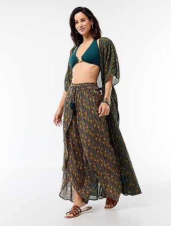 Top de biquíni com bijuteria estrela-do-mar