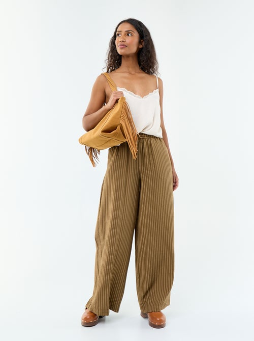 Top de cetim com renda - Kiabi