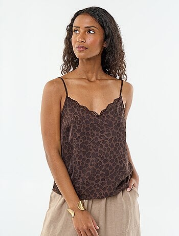 Top de cetim com renda