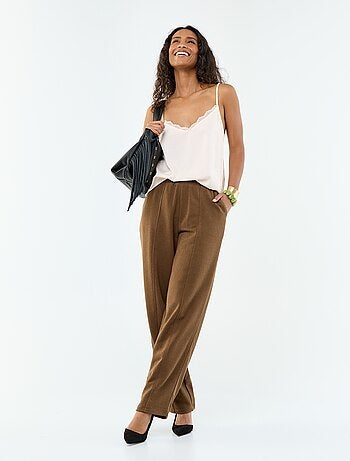 Top de cetim com renda