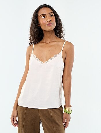 Top de cetim com renda