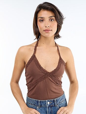 Top de costas nuas com renda