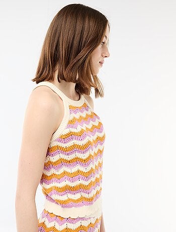 Top de crochê com cavas americanas