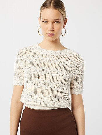 Top de croché de manga curta