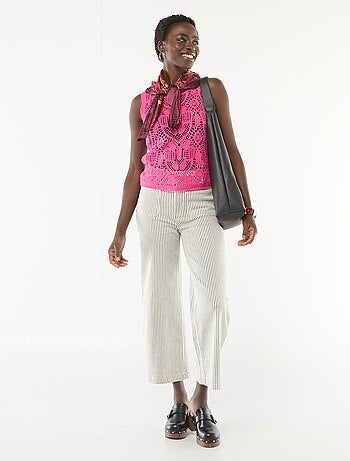 Top de crochê sem mangas