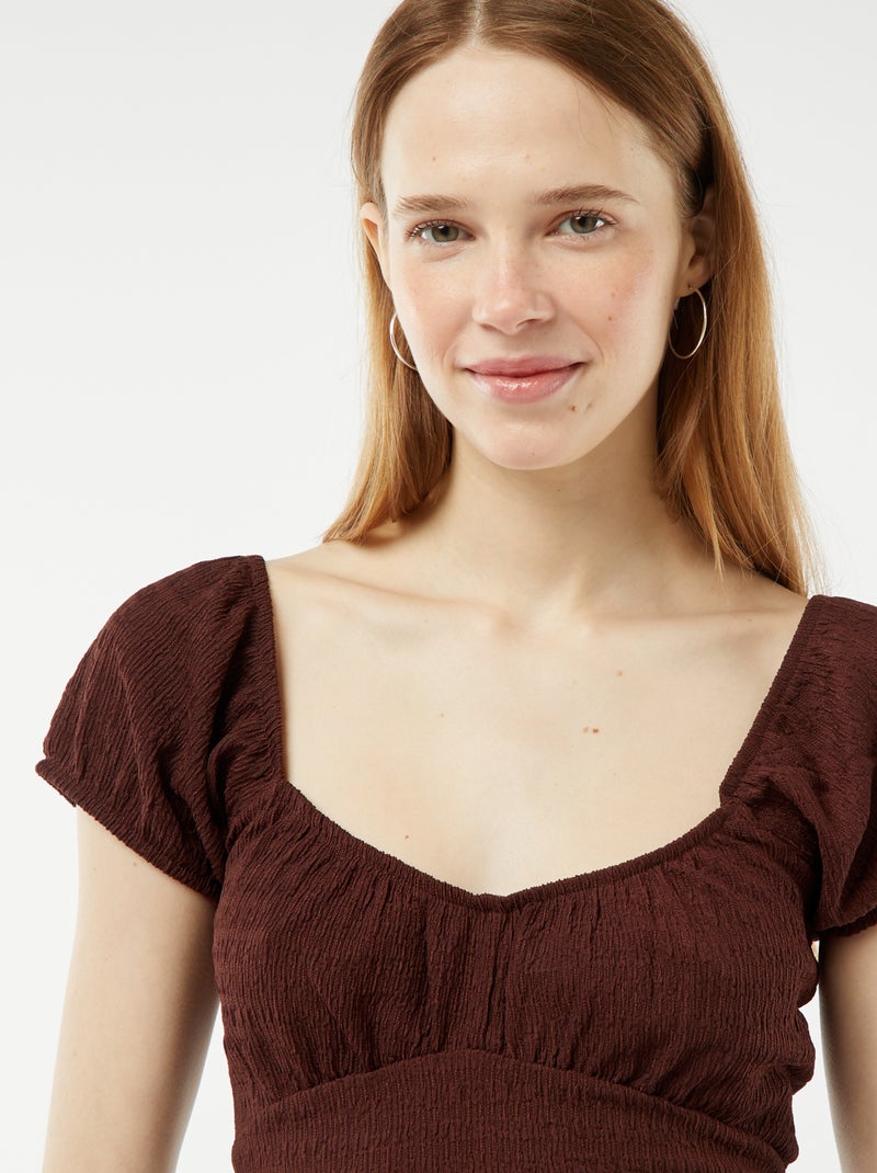 Top de malha gofrada com gola quadrada CASTANHO - Kiabi