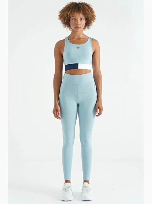 Top desportivo crop sem mangas com blocos de cor tommy - Kiabi Top desportivo crop sem mangas com blocos de cor tommy - Kiabi