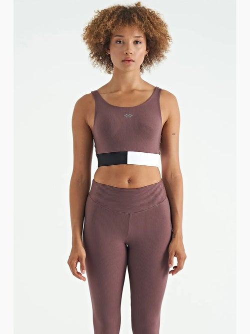 Top desportivo crop sem mangas com blocos de cor tommy - Kiabi Top desportivo crop sem mangas com blocos de cor tommy - Kiabi