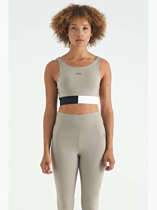 Top desportivo crop sem mangas com blocos de cor tommy - Kiabi Top desportivo crop sem mangas com blocos de cor tommy - Kiabi