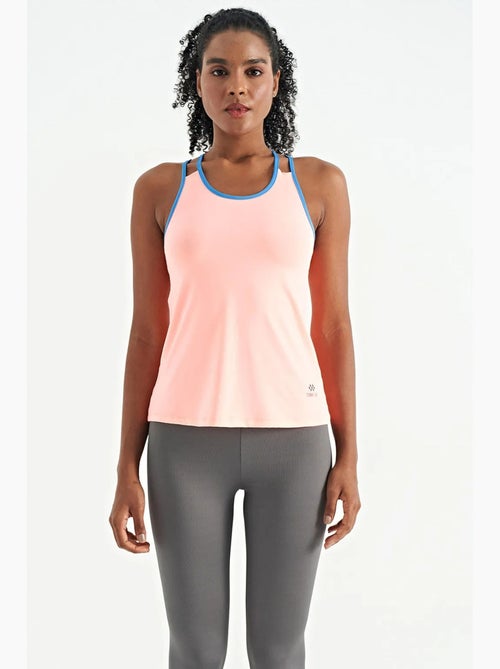 Top desportivo de malha sem mangas tommy - Kiabi Top desportivo de malha sem mangas tommy - Kiabi