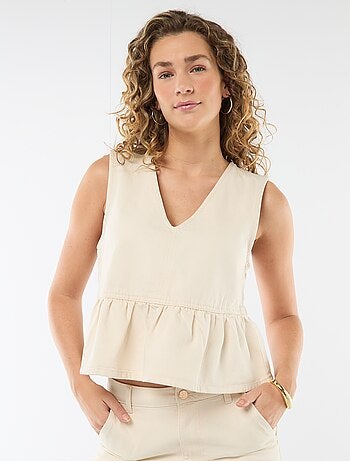 Top em ganga com decote em V