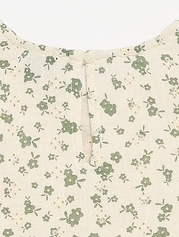 Top em gaze de algodão e estampado de "flores