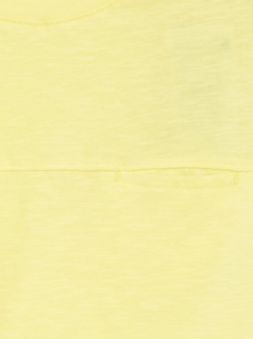 Top estilo largo com recorte frontal - Kiabi