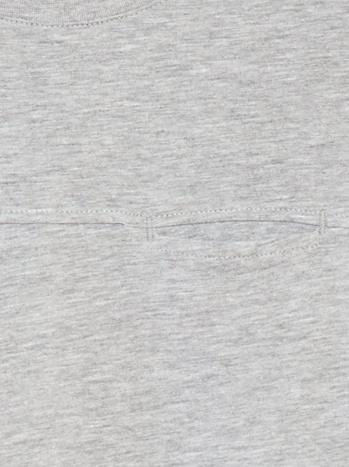 Top estilo largo com recorte frontal - Kiabi