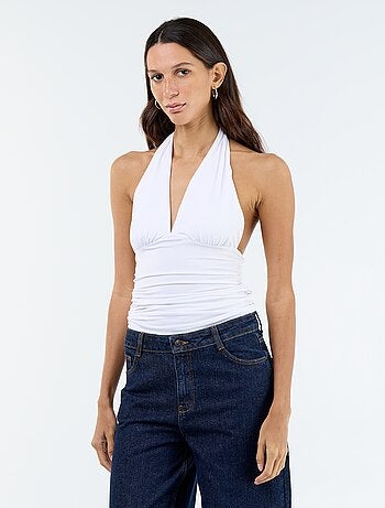 Top halter em tecido elástico