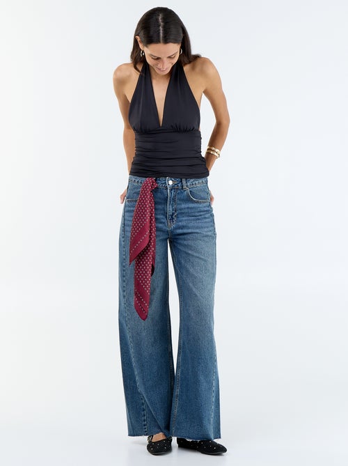 Top halter em tecido elástico - Kiabi