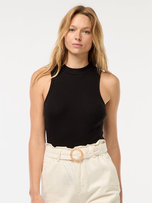 Top nervurado com cavas americanas - Kiabi