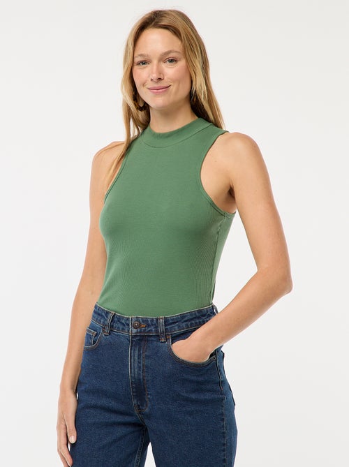 Top nervurado com cavas americanas - Kiabi