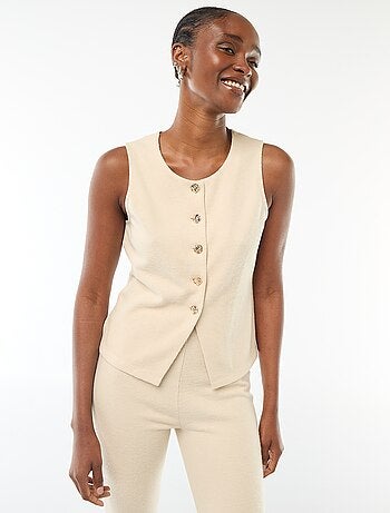 Top sem mangas com botões em malha macia