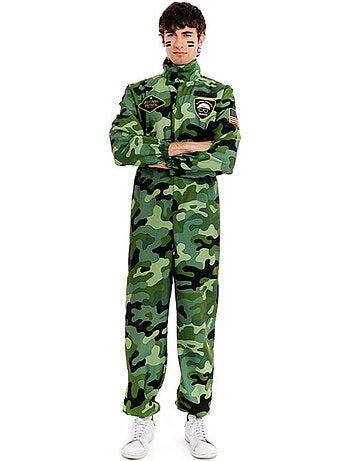 Traje militar camuflado