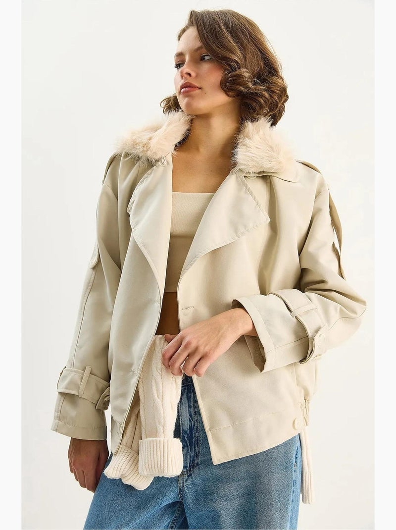 Trench coat com gola em pelo sintético lucci Areia - Kiabi