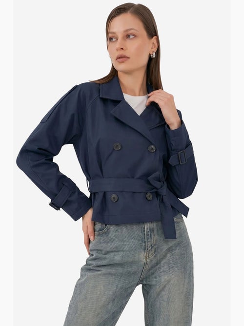 Trench coat curto com cinto bdart - Kiabi Trench coat curto com cinto bdart - Kiabi