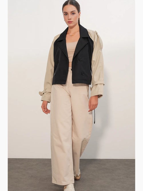 Trench coat curto com cinto bdart - Kiabi Trench coat curto com cinto bdart - Kiabi