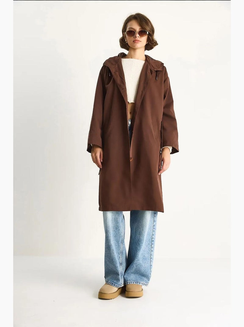 Trench coat midi oversized com gola xale lucci Castanho-escuro - Kiabi