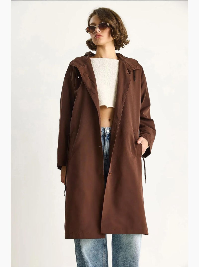 Trench coat midi oversized com gola xale lucci Castanho-escuro - Kiabi