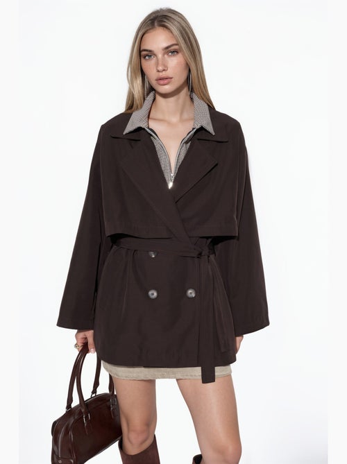 Trench coat trespassado com cinto hiccup - Kiabi Trench coat trespassado com cinto hiccup - Kiabi