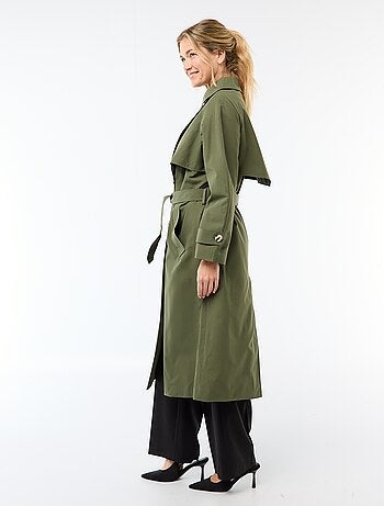 Trench comprido com abotoadura dupla