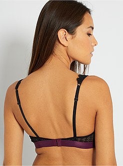 Triângulo almofadado com renda - Kiabi