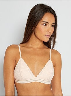 Triângulo almofadado com renda - Kiabi