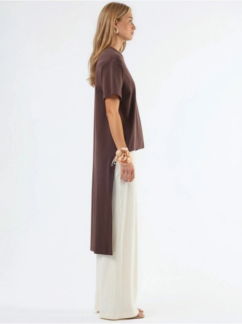 Túnica oversize com gola redonda e racha busem - Kiabi Túnica oversize com gola redonda e racha busem - Kiabi