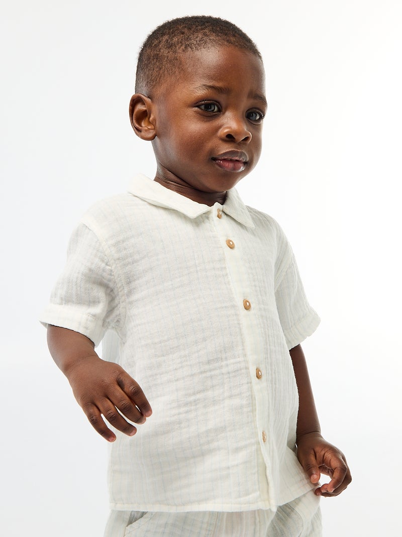 Um conjunto de duas peças camisa + calções Branco - Kiabi