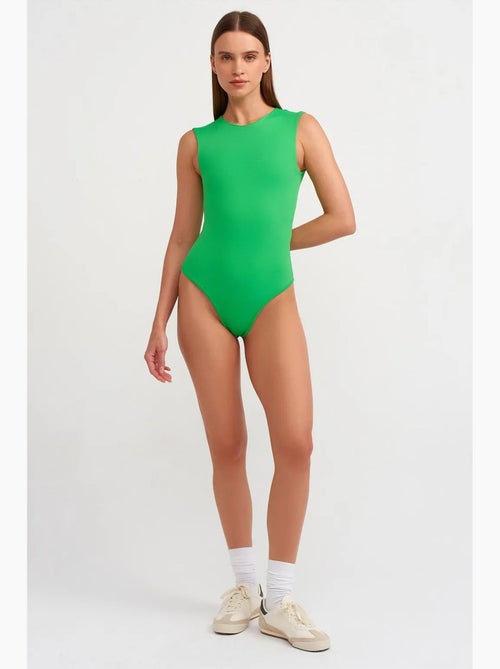 Unitard sem costuras sem mangas de corte slim dilvin - Kiabi Unitard sem costuras sem mangas de corte slim dilvin - Kiabi