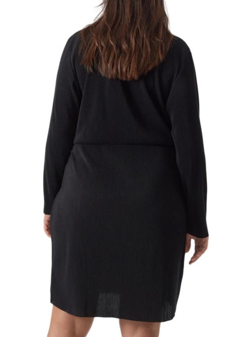 Vero Moda Curve Clica Robe Preta para Mulher - Kiabi Vero Moda Curve Clica Robe Preta para Mulher - Kiabi
