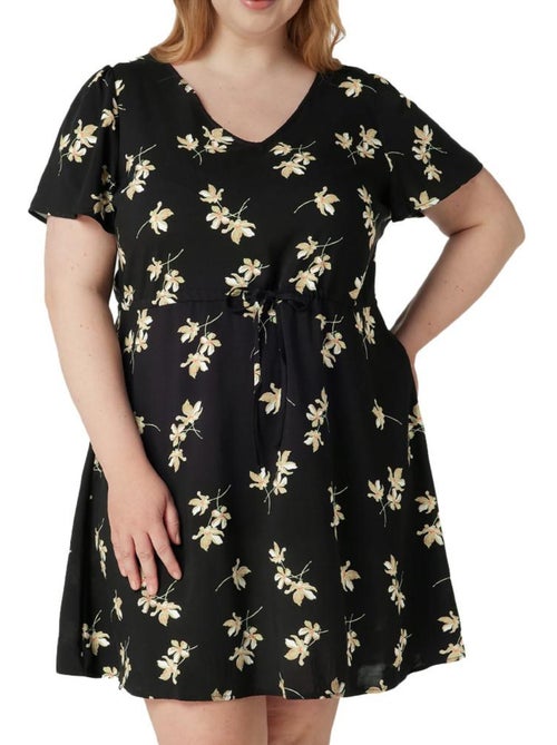 Vero Moda Curve Easy S Robe Preta com Padrões para Mulher - Kiabi Vero Moda Curve Easy S Robe Preta com Padrões para Mulher - Kiabi