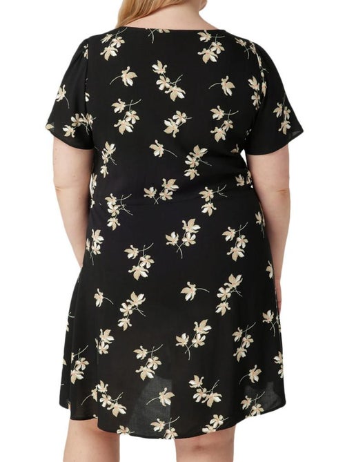 Vero Moda Curve Easy S Robe Preta com Padrões para Mulher - Kiabi Vero Moda Curve Easy S Robe Preta com Padrões para Mulher - Kiabi