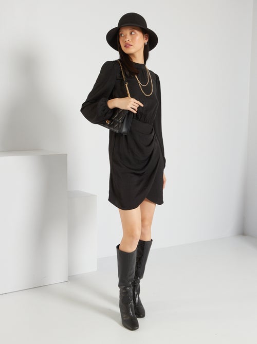 Vestido acetinado com efeito drapeado - Kiabi