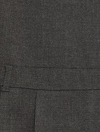 Vestido acima do joelho liso