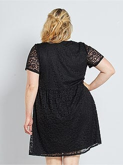 Vestido babydoll em renda - Kiabi