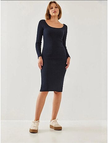 Vestido básico canelado com decote quadrado e manga comprida lucci