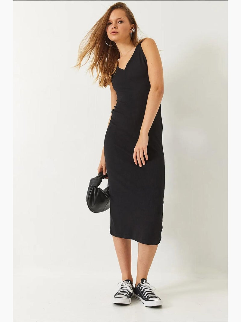 Vestido básico midi com decote em v e alças grossas lucci Preto - Kiabi