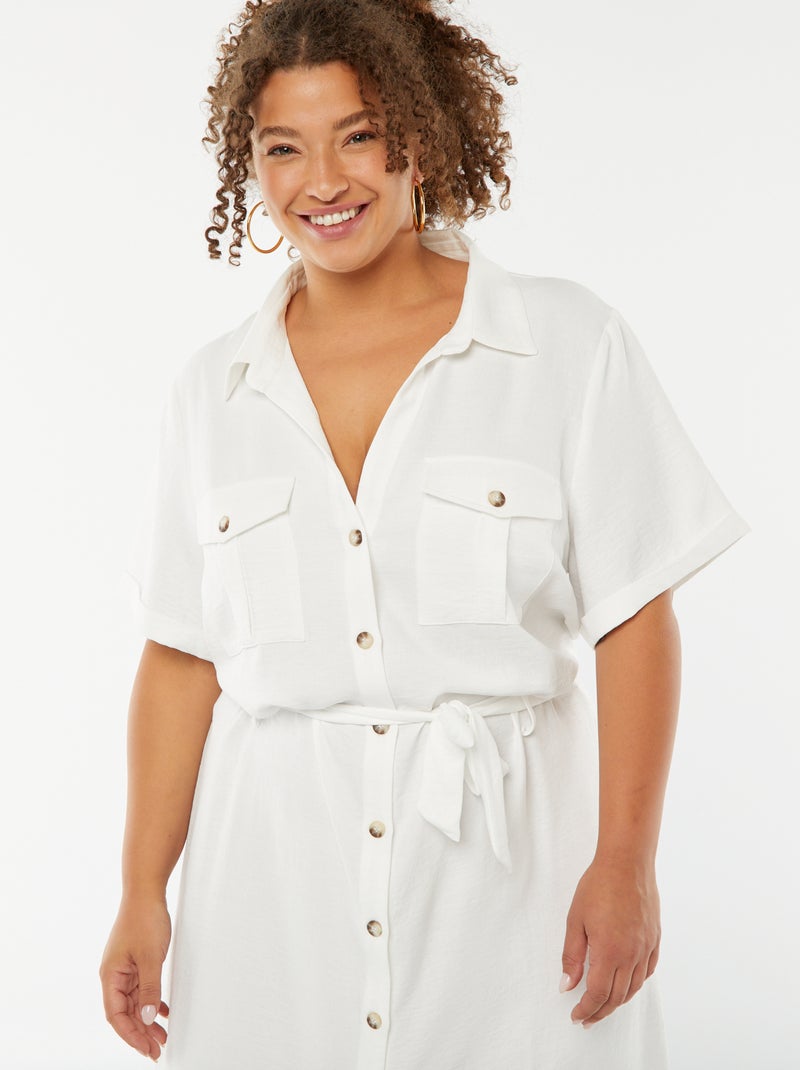 Vestido-camisa midi de manga curta com cinto Branco - Kiabi